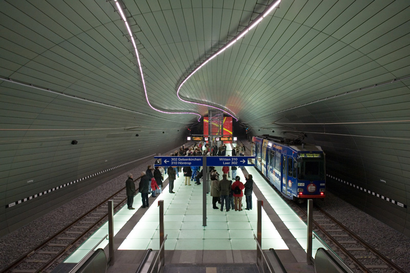 Bahnhof Lohring 2006. Fußboden-Beleuchtung
