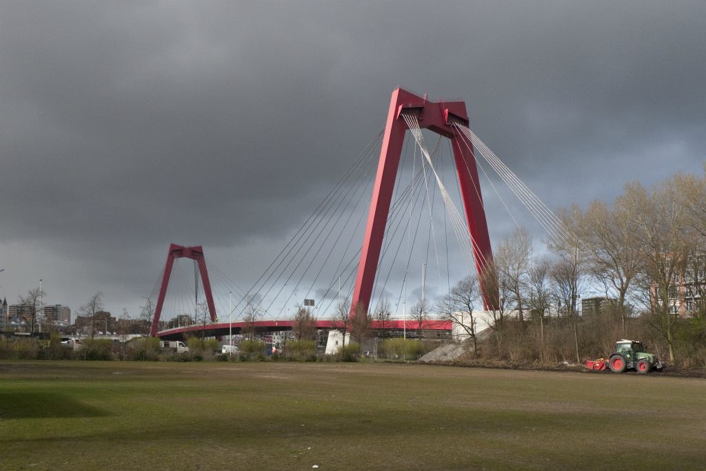 Rotterdam: Willemsbrücke (C. Veerling 1981)