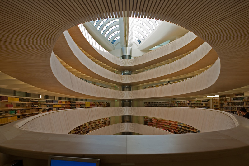 Uni Zürich, Bibliothek der Jura-Fakultät (Calatrava 2003)